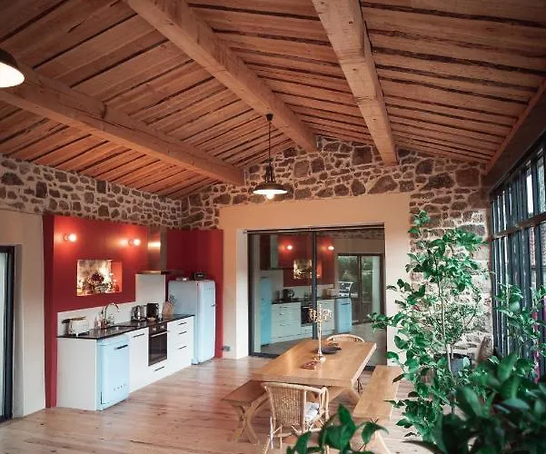 Pensjonat La Chomotte 4*