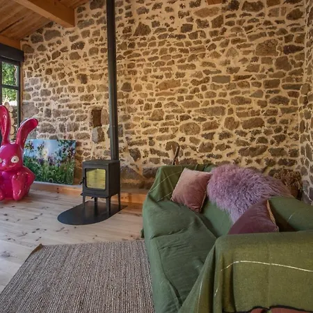 Guest house La Chomotte Saint-Alban-d'Ay