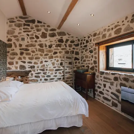 La Chomotte Guest house Saint-Alban-d'Ay